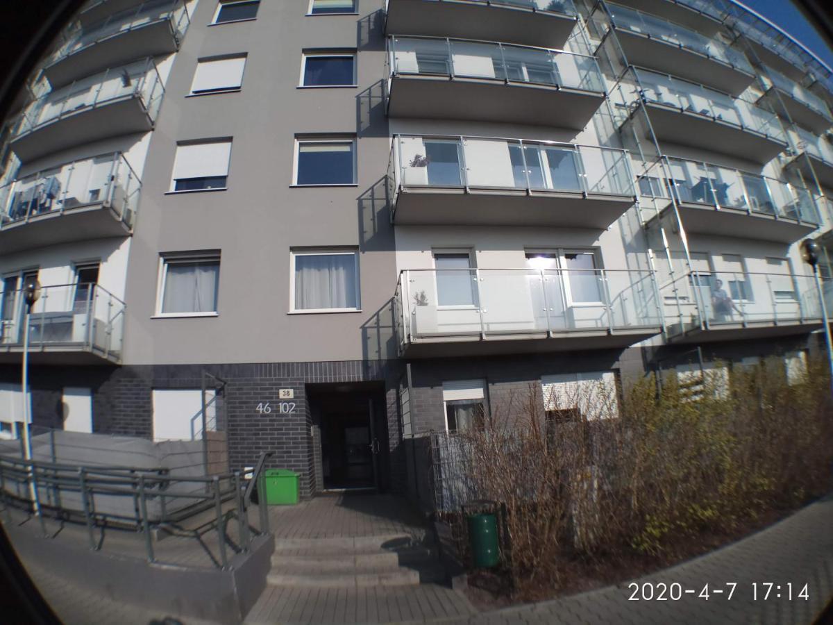 波兹南1090 Smialego 38 - Tanie Pokoje W Apartamencie - Samodzielne Zameldowanie - Self Check In公寓 外观 照片