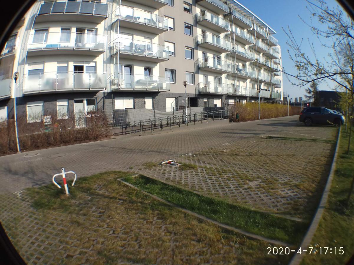 波兹南1090 Smialego 38 - Tanie Pokoje W Apartamencie - Samodzielne Zameldowanie - Self Check In公寓 外观 照片